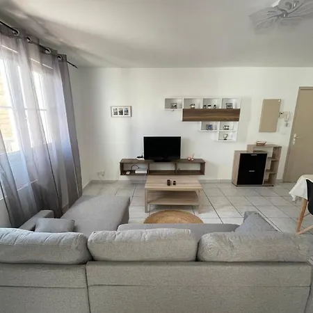 Apartament Joli T3 Proche De La Gare